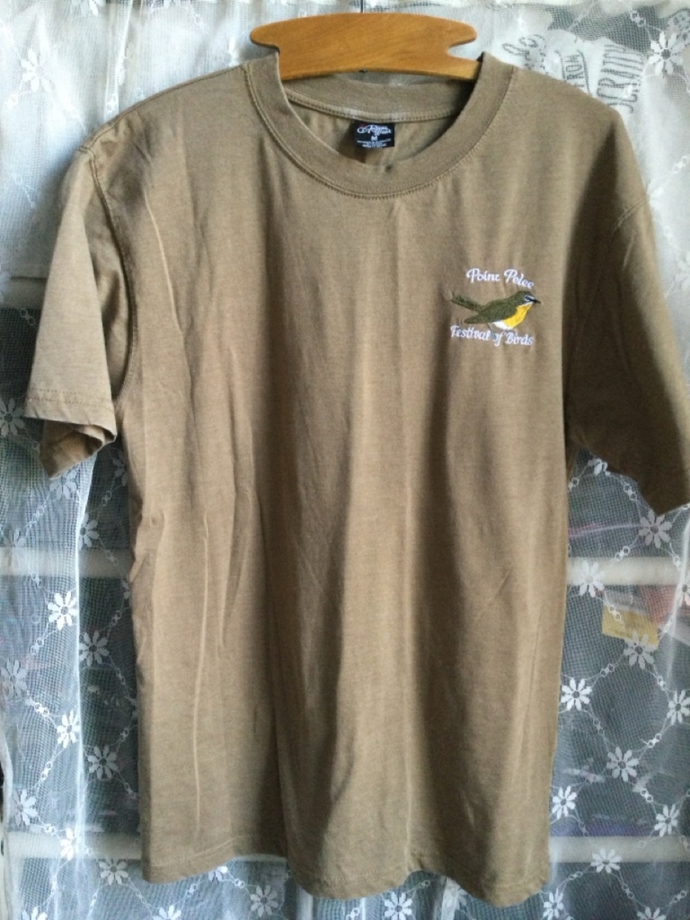 Point Pelee embroidered Chat Bird, Khaki coloured crew neck Tee